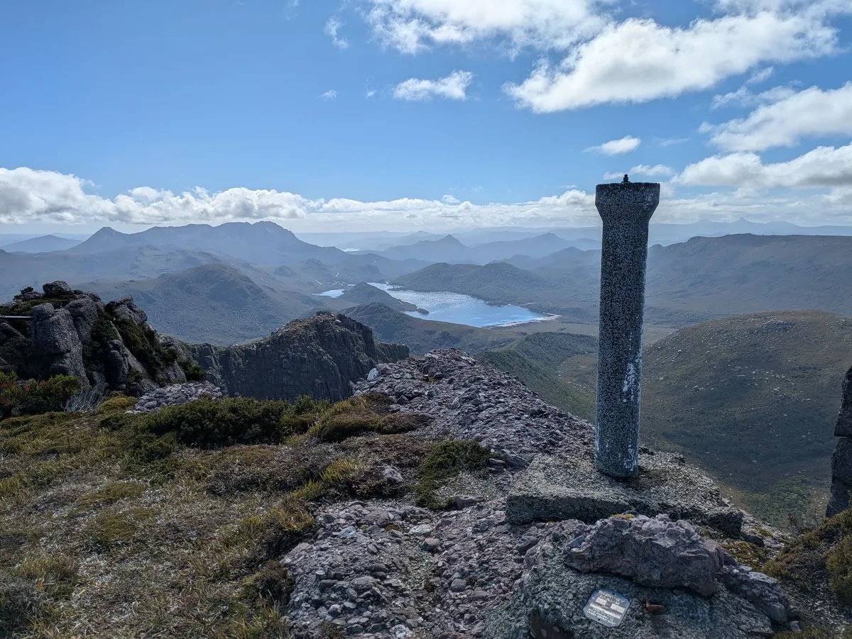 Table d'orientation en haut du Mount Tyndall