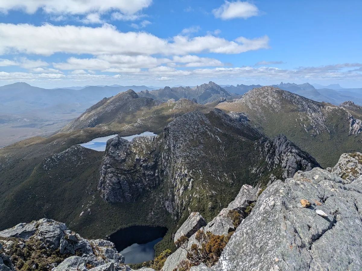 Promontory Lake depuis le sommet du Mount Scorpio