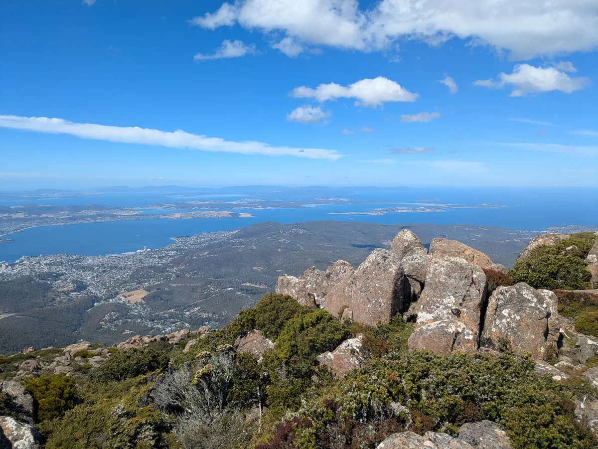 Vue sur Hobart et le Derwent Estuary