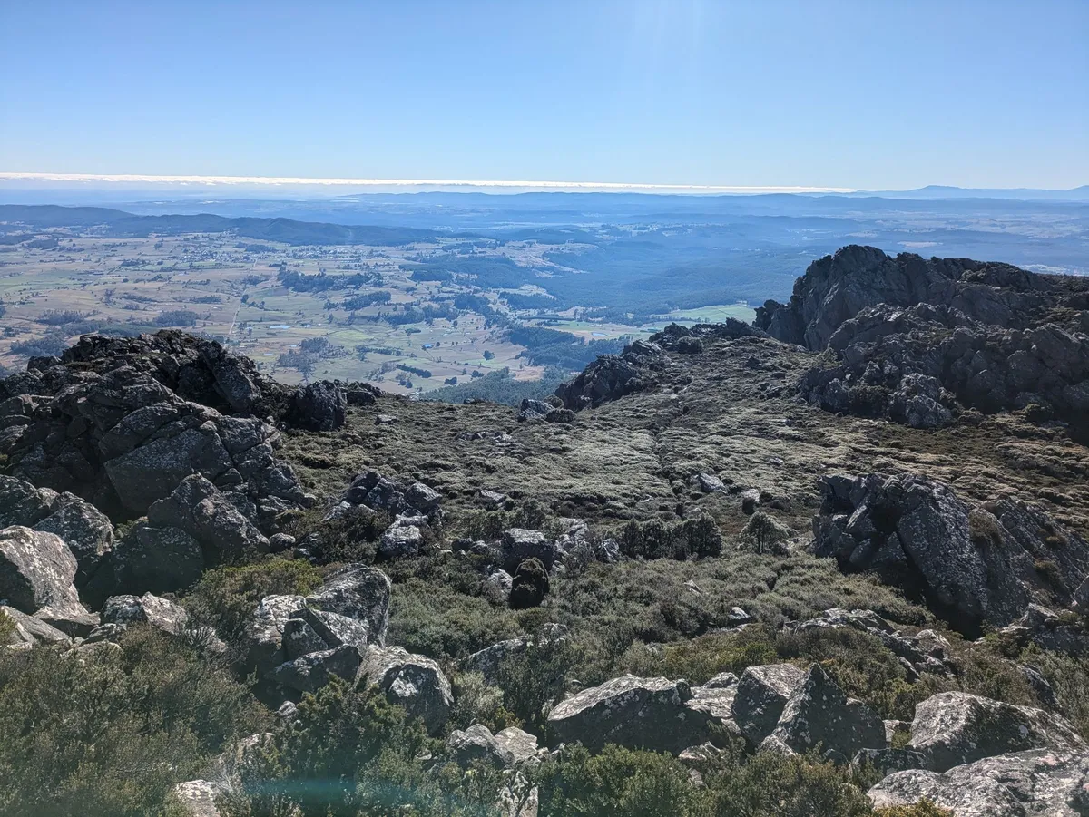 Vue sur la côte Nord de Tasmanie depuis le sommet