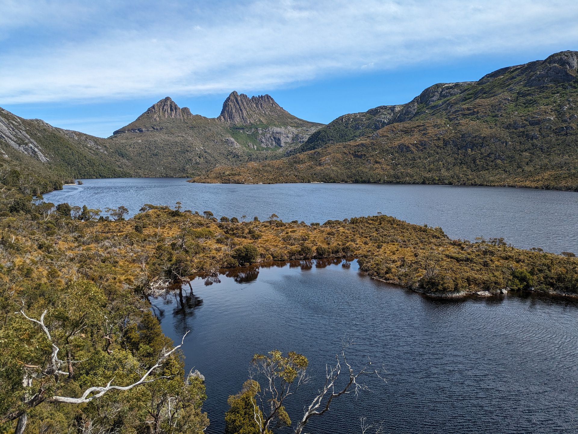 Chaque personne qui visite le Parc National le plus célèbre de Tasmanie aimerait apprécier la vue depuis ce prestigieux sommet. Mais est-ce si facile d'y monter ?