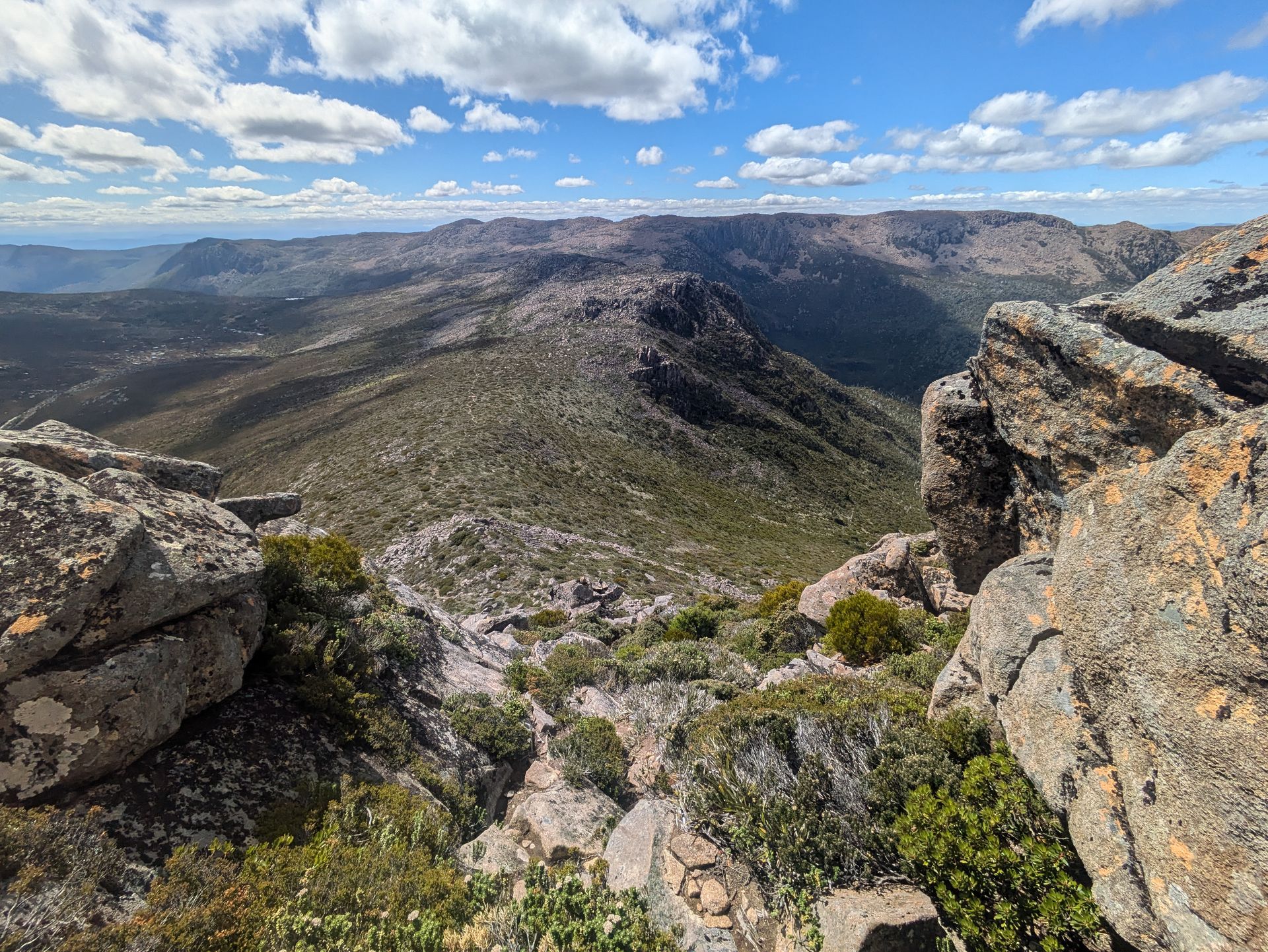 Belle alternative à Mount Field West, Florentine Peak est une randonnée peu promue par le parc et qui ne manque pourtant pas d'intérêt !